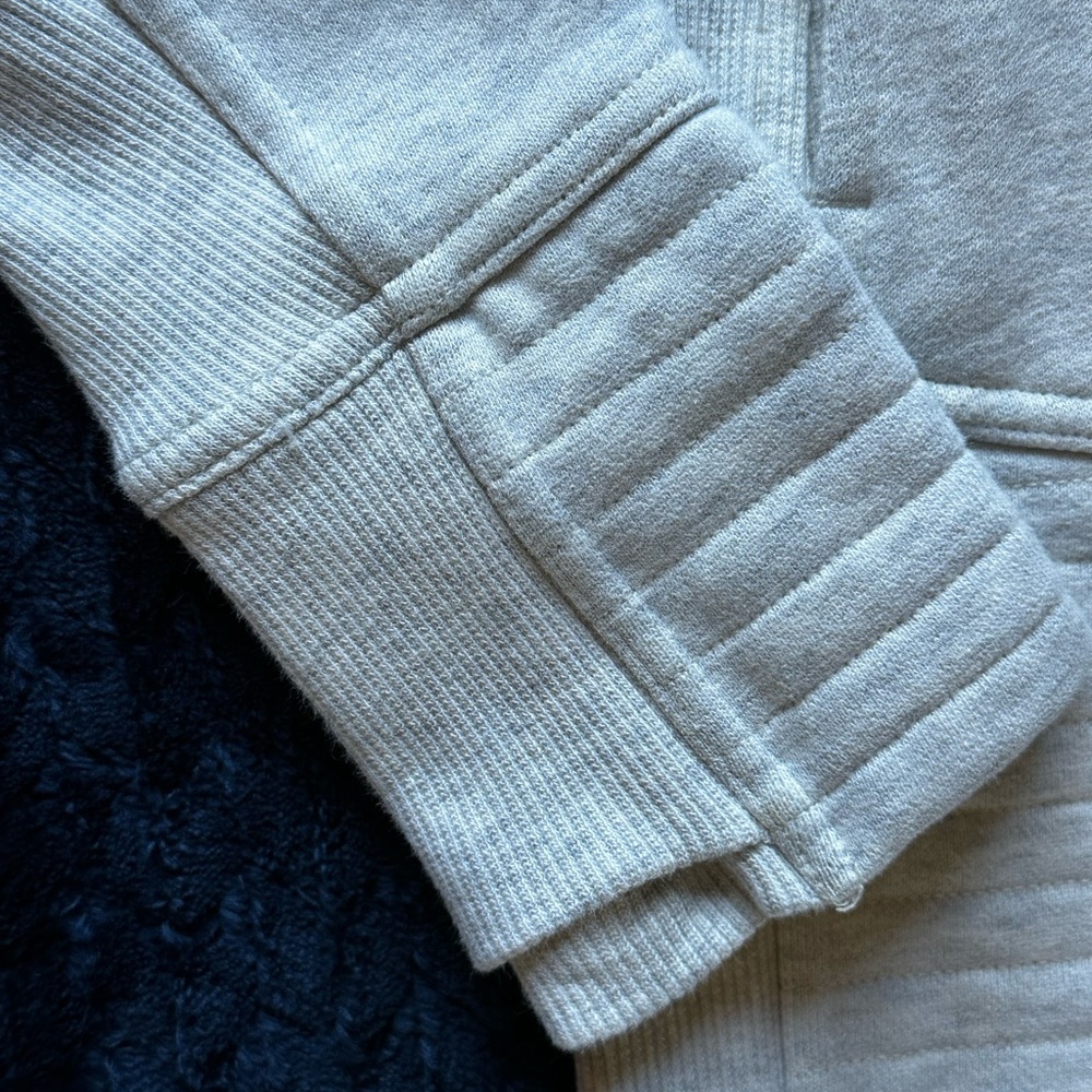Lululemon Radiant Jacket II Size 4 - Picture 8 of 10